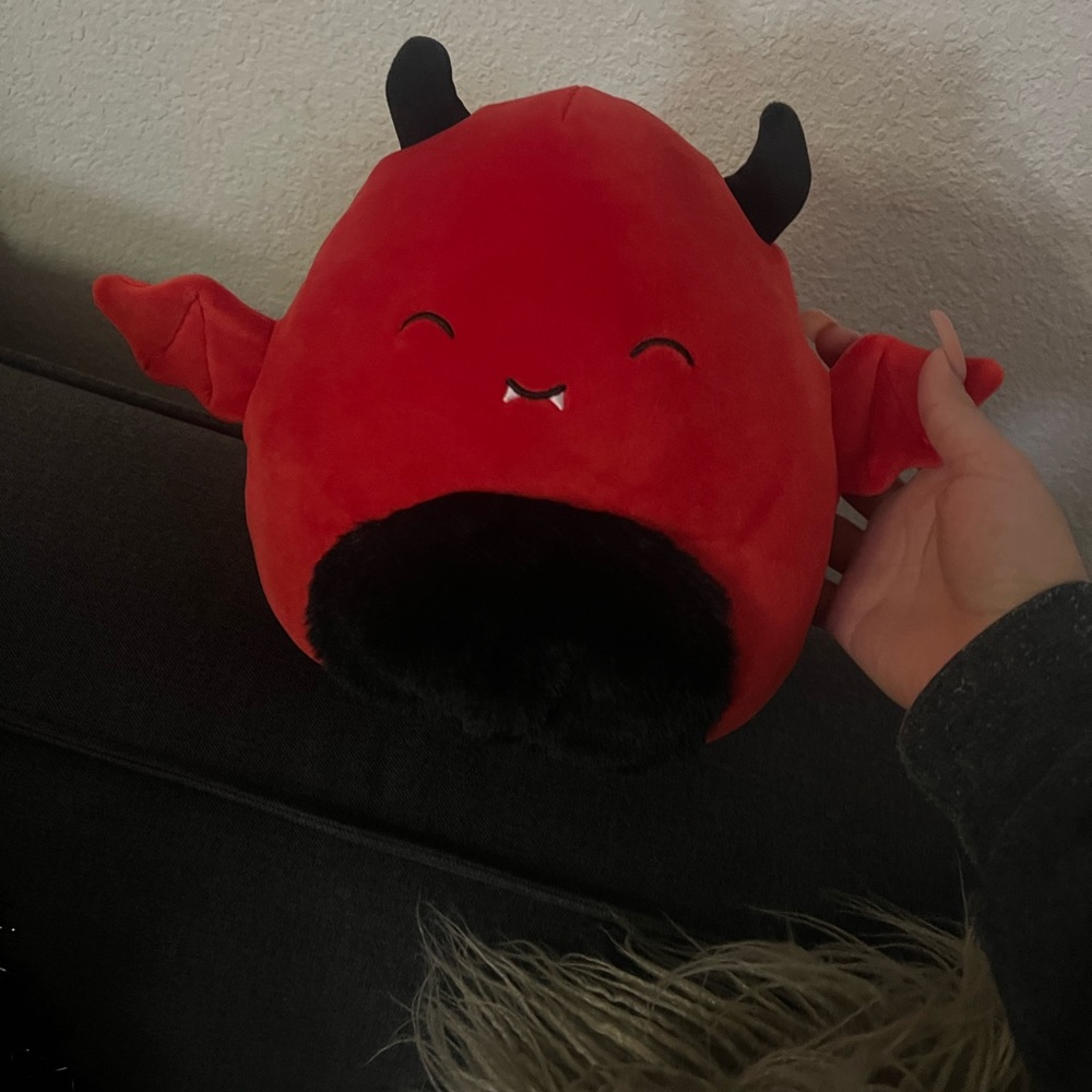 Reversible Squishmallow 8”